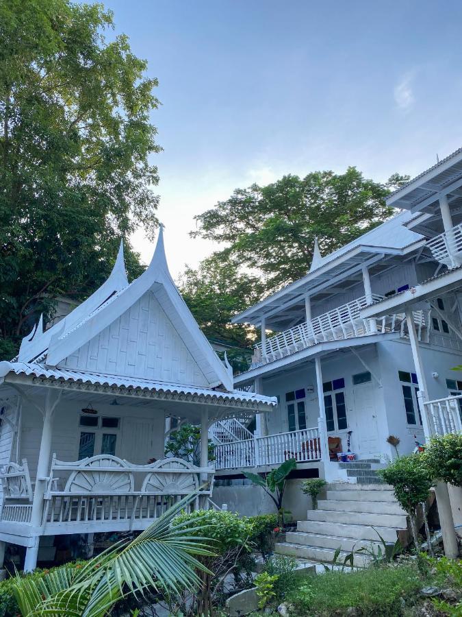 บ้านไทยแสงเทียน รีสอร์ท Koh Samet ภายนอก รูปภาพ